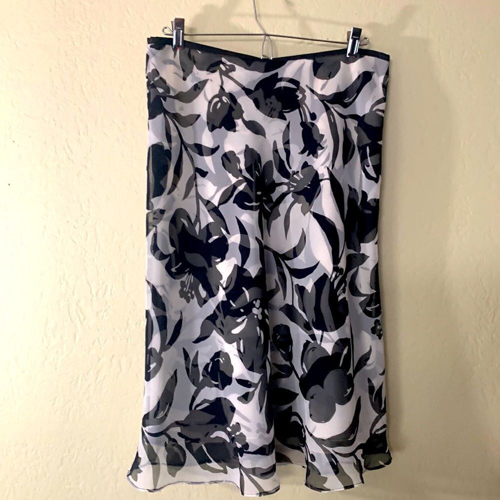 Geoffrey Beene size 10 skirt
